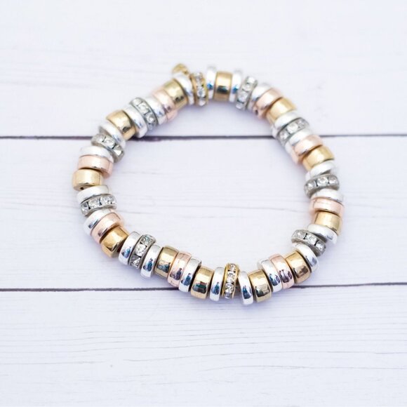 7 inch, Vintage Multi Ring Bands Unique Metal Bracelet - S33 - Picture 1 of 3